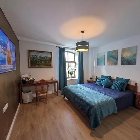 Templomdomb Apartmanhaz Ξενοδοχείο με διαμερίσματα Ταπόλκα
