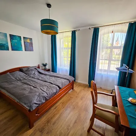Templomdomb Apartmanhaz 3* Ταπόλκα